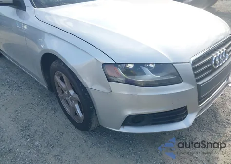 2009 Audi A4 2.0T Premium z USA, uszkodzony, nr VIN WAULF78K09N012978